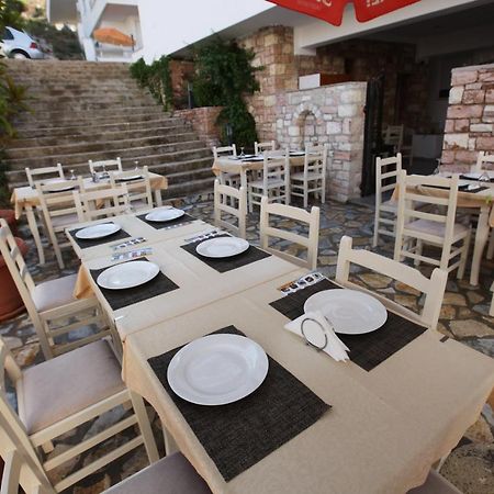 Hotel Prishtina Саранде Екстериор снимка