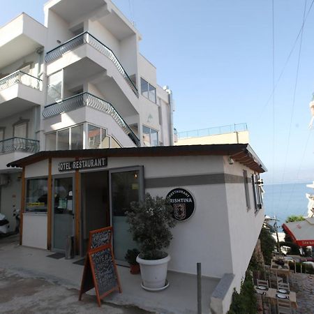 Hotel Prishtina Саранде Екстериор снимка