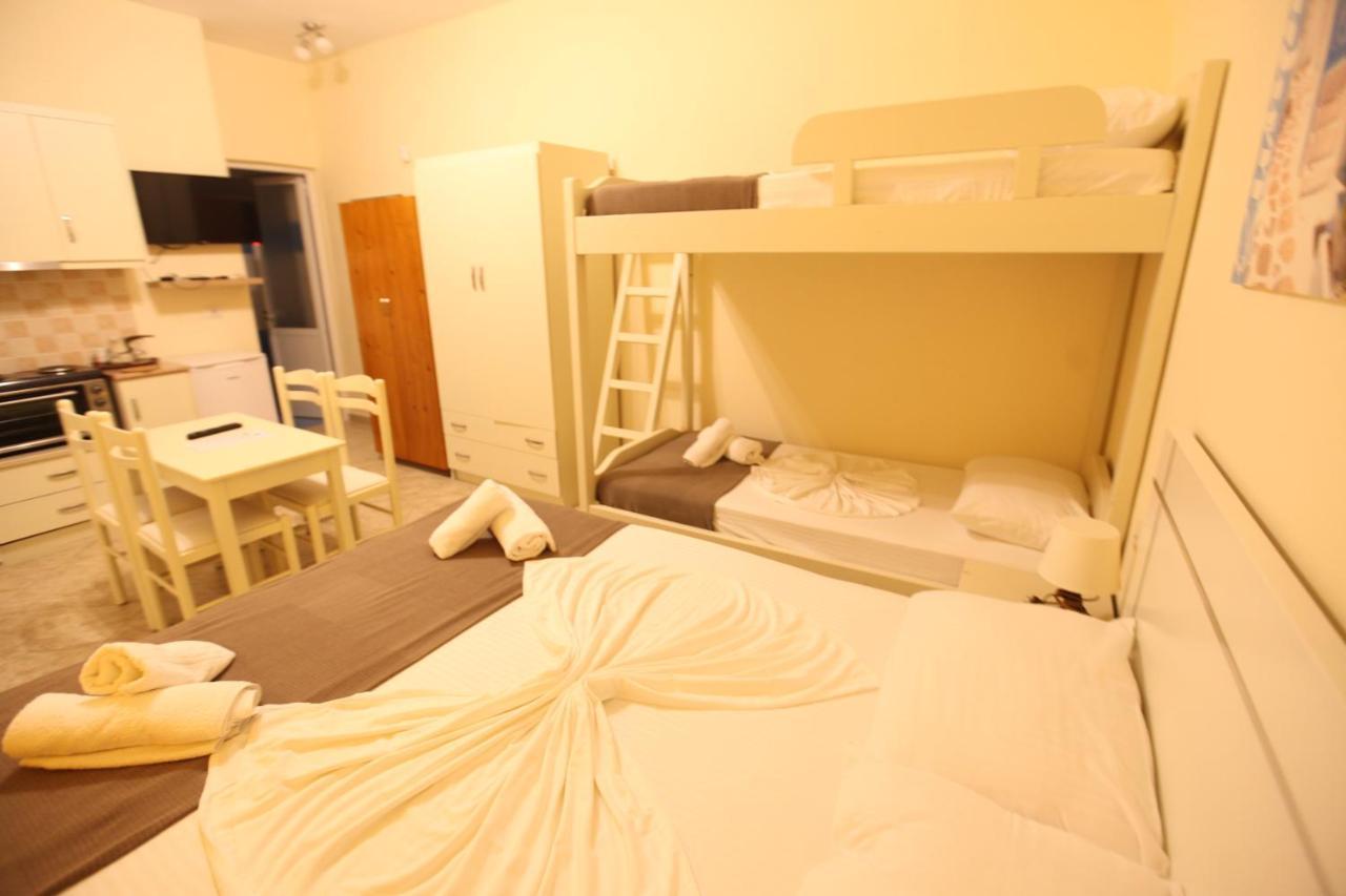 Hotel Prishtina Саранде Екстериор снимка