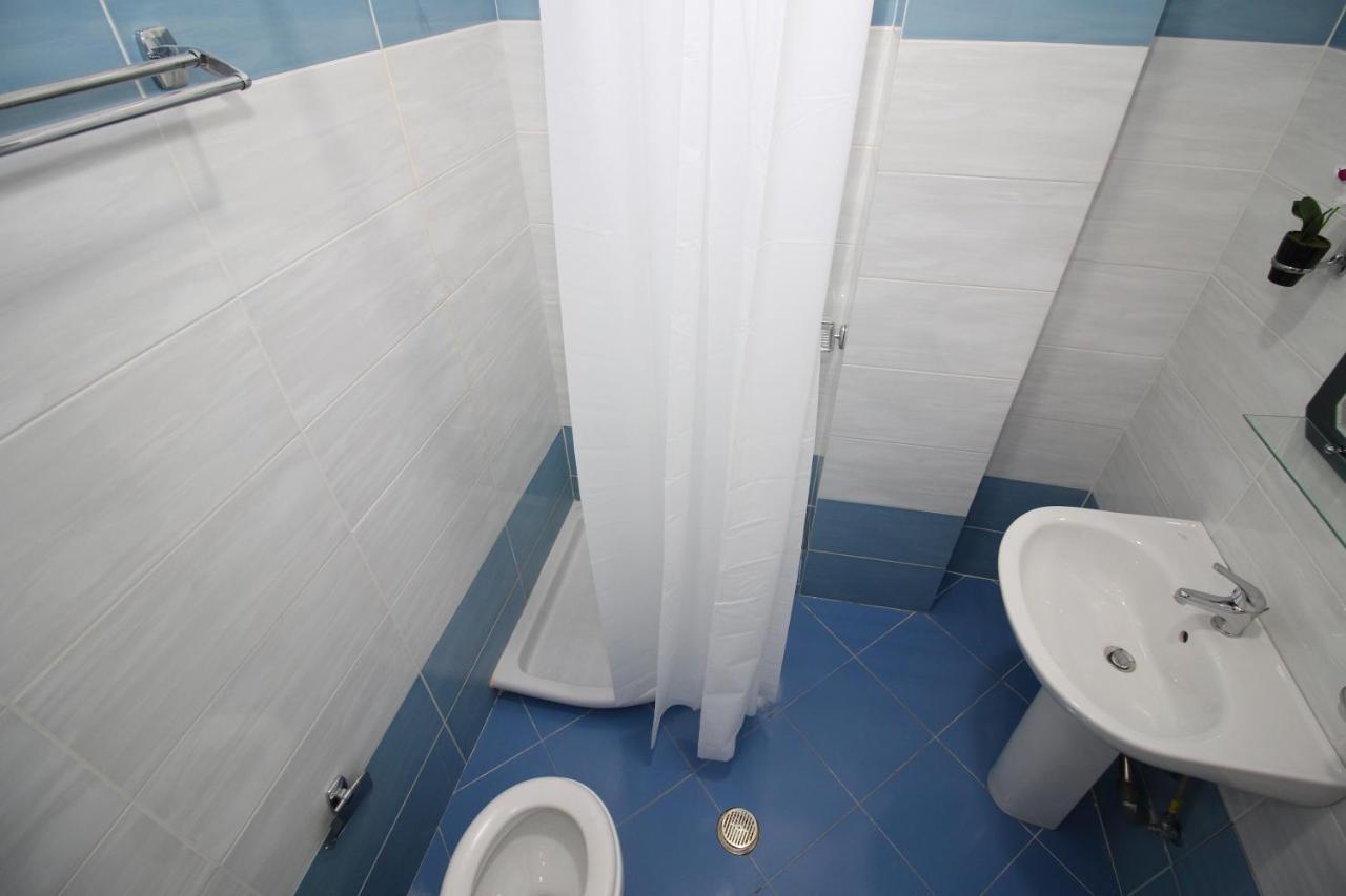 Hotel Prishtina Саранде Екстериор снимка