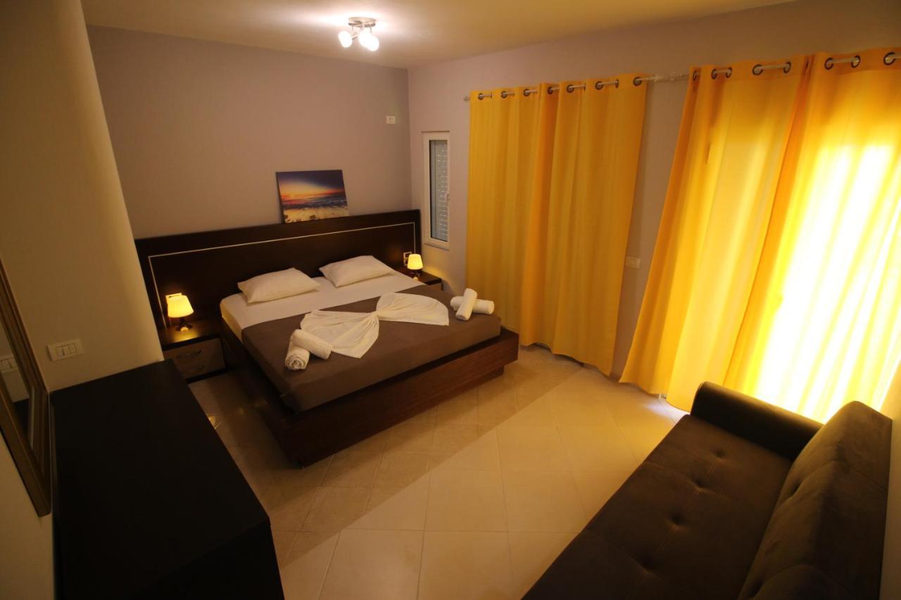 Hotel Prishtina Саранде Екстериор снимка