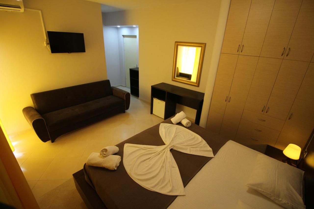 Hotel Prishtina Саранде Екстериор снимка
